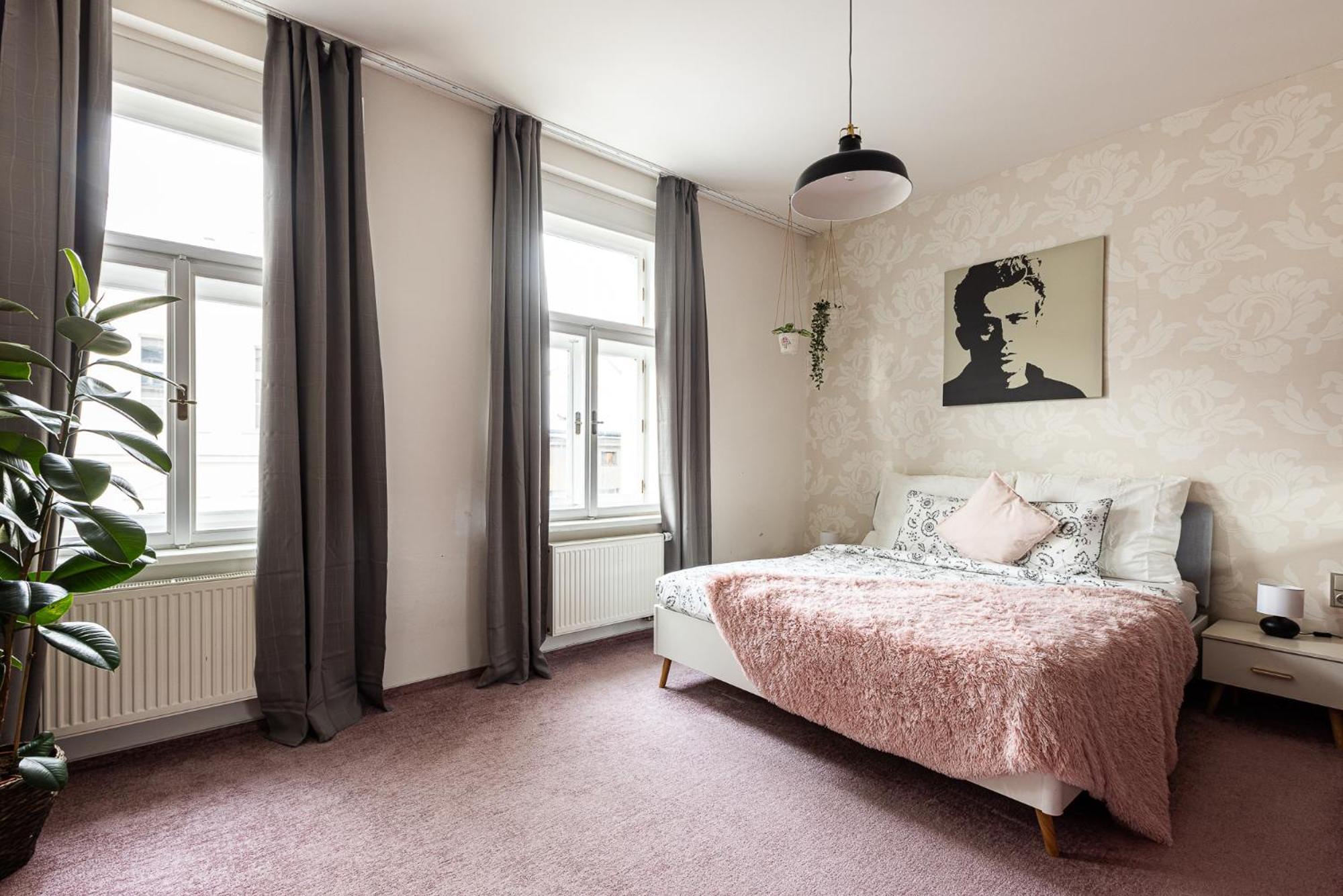 Nice Big Apartment 2Bds - Belgicka Praga Esterno foto